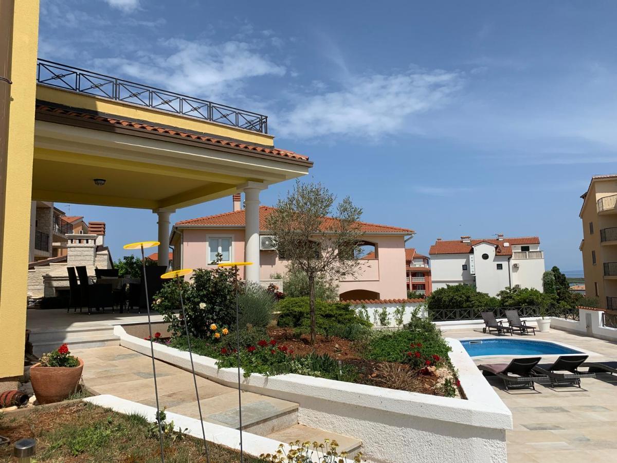 Villa Istriana Лижнян Екстер'єр фото